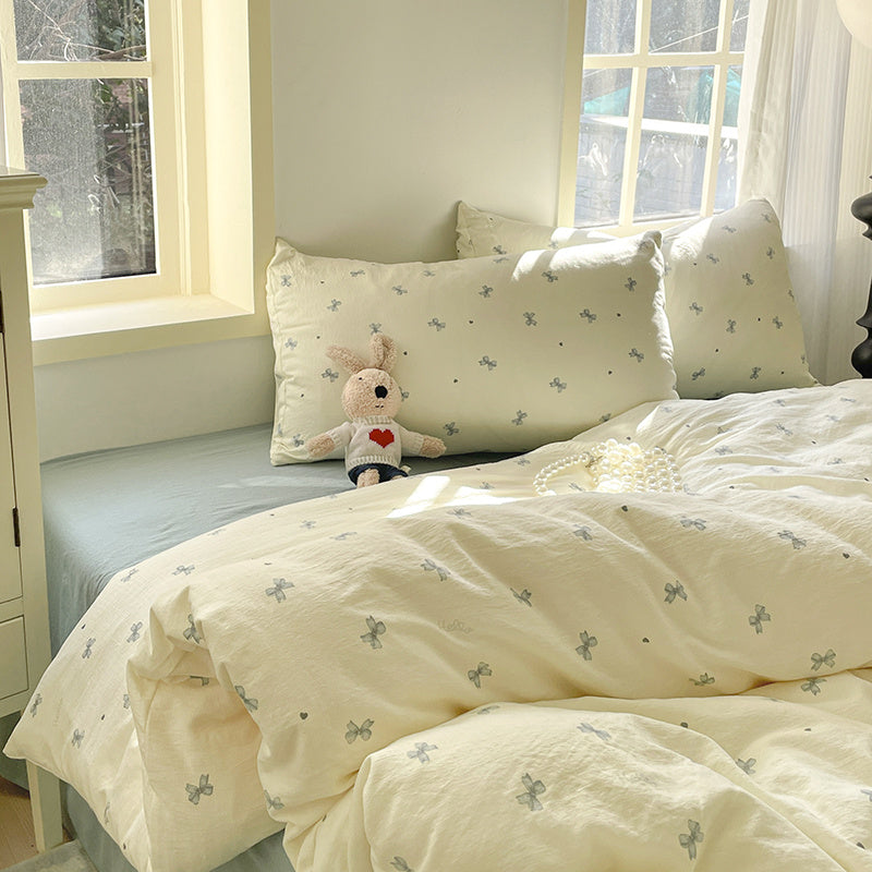 Cute bow down duvet cover, 3pcs of bedding, blue bow pattern, duvet cover, soft and comfortable full-size duvet cover set, 1 duvet cover +2 pillowcases, suitable for all seasons
