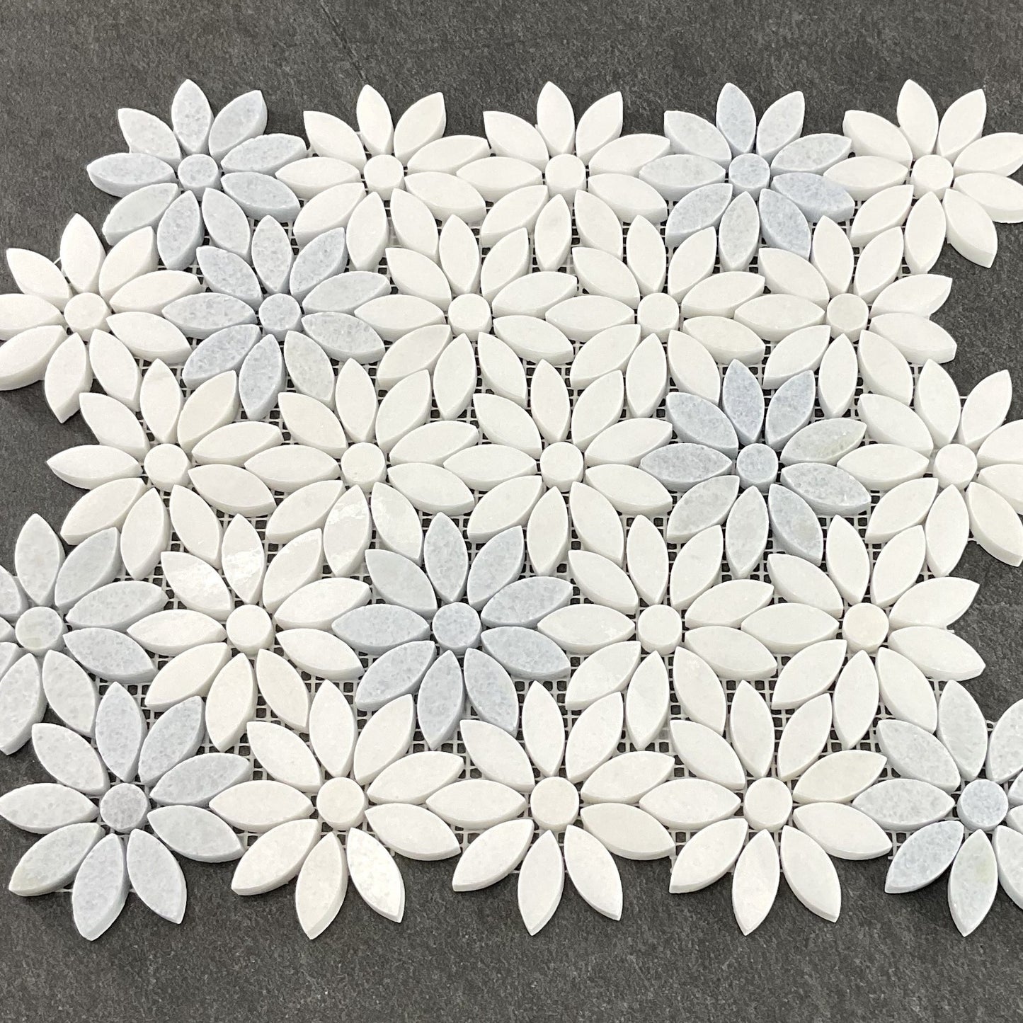 10-Pieces of Waterjet Daisy Marble Mosaic Wall Tile \u002F Floor Tile \u002F Kitchen Backsplash \u002F Bathroom Tile \u002F Shower Tile \u002F Marble Tile \u002F Home Decor (Set of 10)